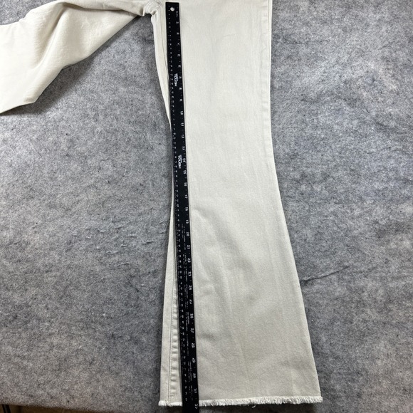 REgeneration Celebrity Pink Jeans Women's 13 Flower High Rise Button Fly Flare‎ - Picture 7 of 11